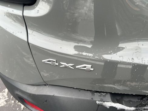 Used 2021 Jeep Renegade Latitude w/ Convenience Group image 11