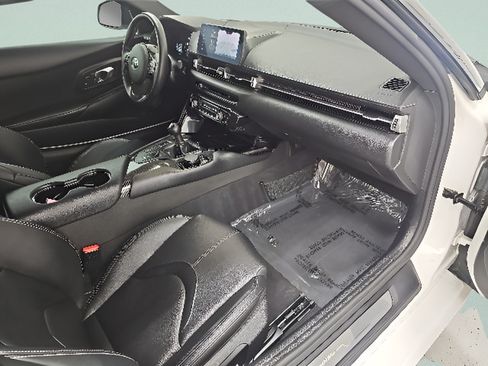 Used 2024 Toyota Supra RWD image 32