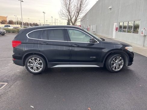 Used 2017 BMW X1 xDrive28i image 4