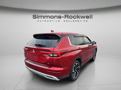 Used 2022 Mitsubishi Outlander SE AWD/4WD image 5