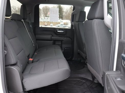 Used 2020 Chevrolet Silverado 2500 Custom w/ Custom Value Package image 10