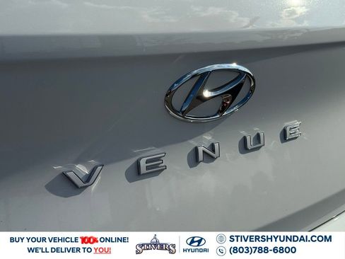 New 2026 Hyundai Venue SE image 14