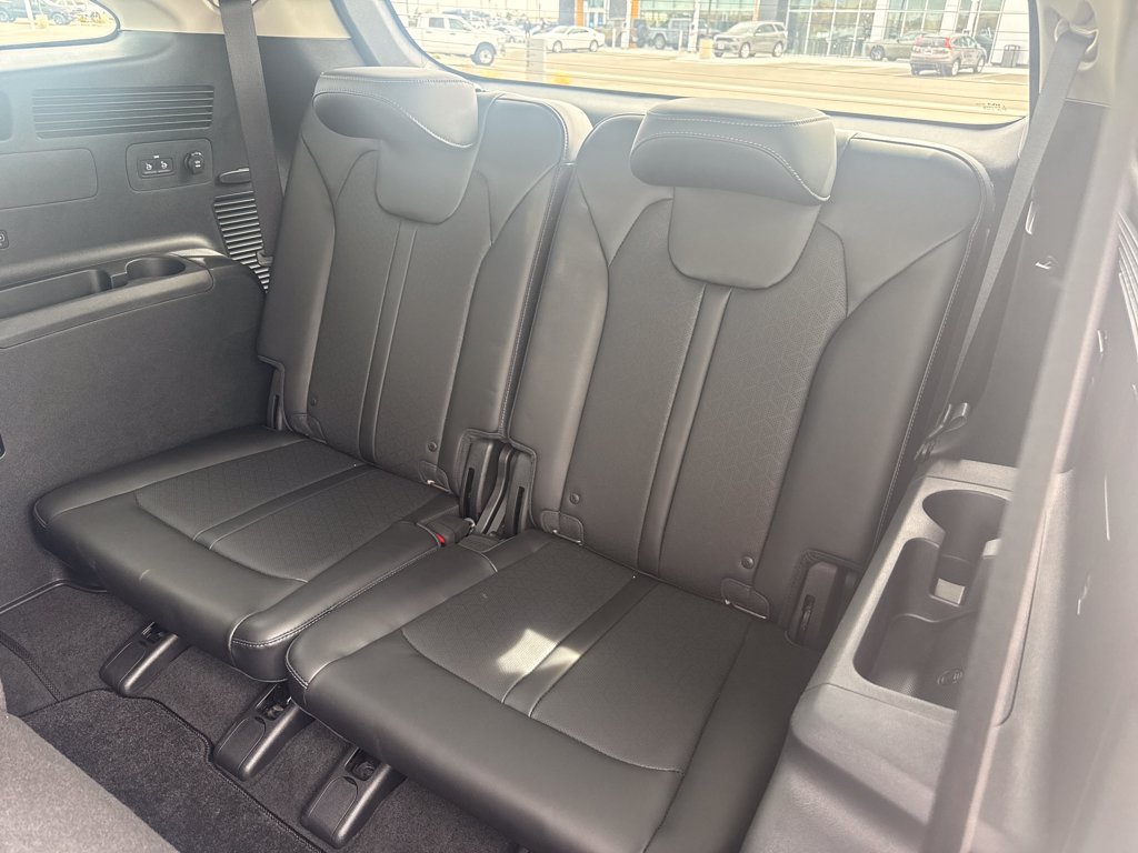Used 2023 Kia Sorento S AWD/4WD image 28