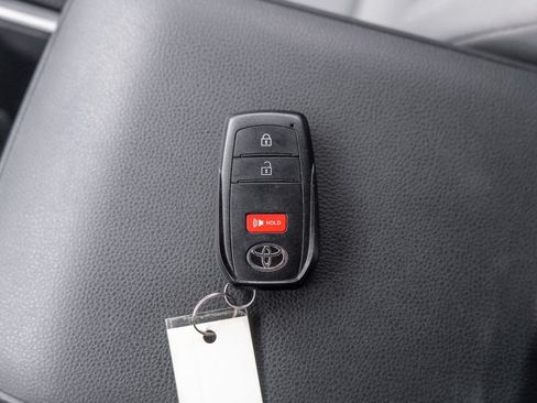 Used 2025 Toyota Tacoma TRD Off-Road AWD/4WD image 33