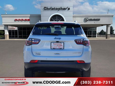 Used 2025 Jeep Compass Limited image 4