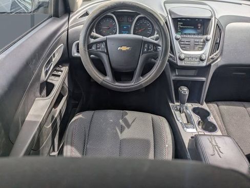 Used 2017 Chevrolet Equinox LS image 16