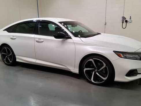 Used 2022 Honda Accord Sport image 8