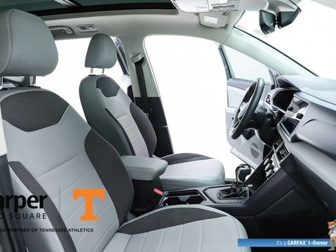 Used 2023 Volkswagen Taos SE w/ Panoramic Sunroof Package FWD image 73
