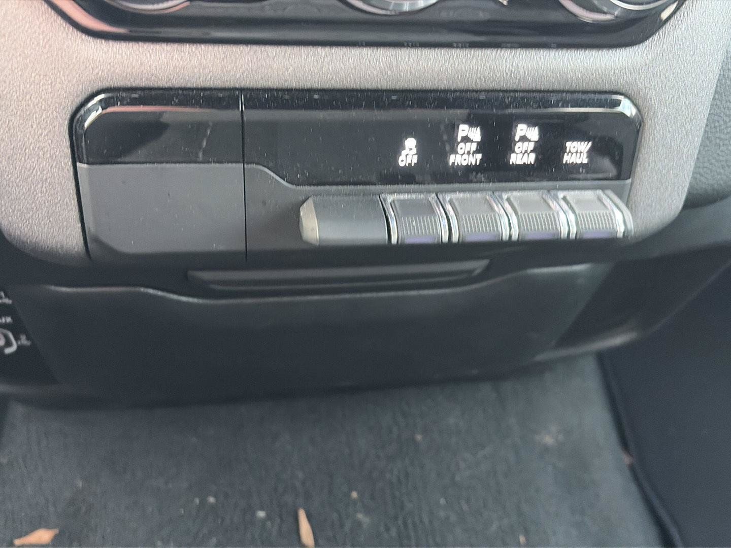 Used 2025 RAM 1500 Tradesman w/ Night Edition AWD/4WD image 13