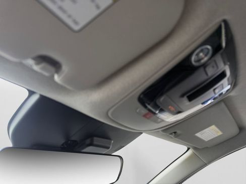 Certified 2025 Kia Niro EX Touring image 27