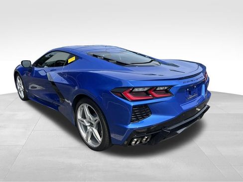 Used 2023 Chevrolet Corvette Stingray Coupe w/ 1LT RWD image 3
