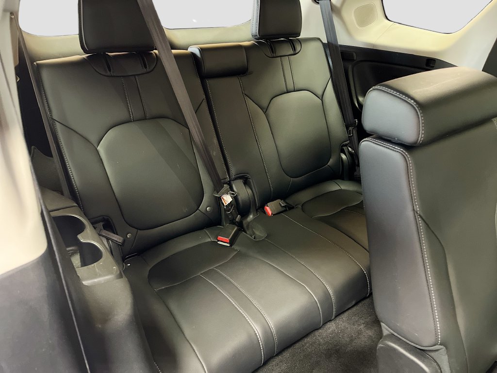 Used 2025 Honda Pilot Elite image 29