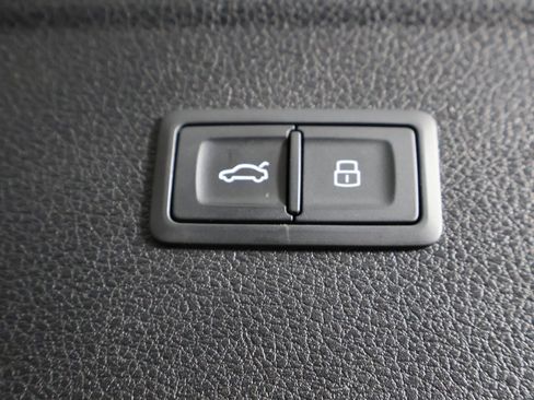 Used 2020 Audi Q5 2.0T Premium Plus image 19