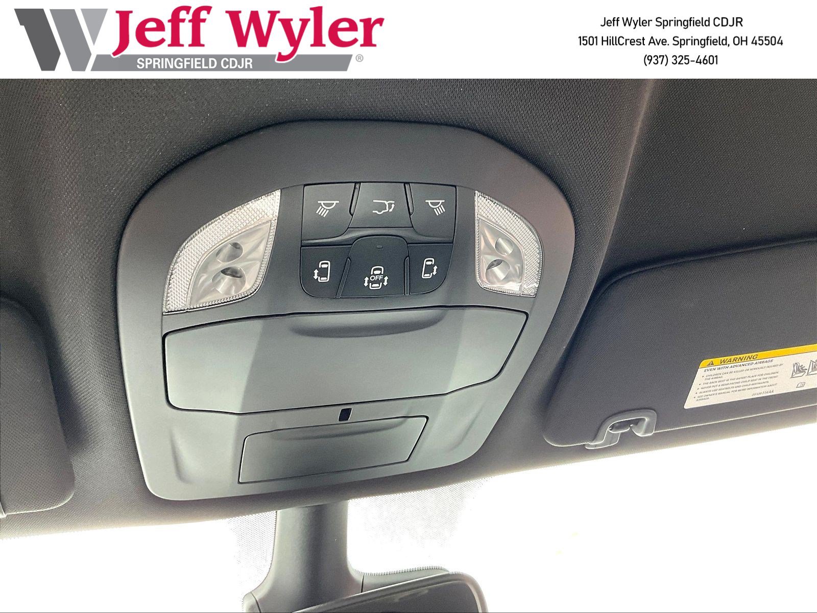 New 2027 Chrysler Pacifica Select FWD image 26