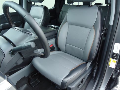 Used 2025 Ford F150 Lariat w/ Bed Utility Package AWD/4WD image 30