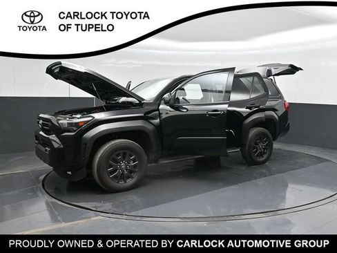 Used 2025 Toyota 4Runner SR5 AWD/4WD image 58