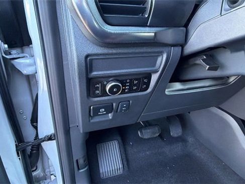 New 2025 Ford F150 Lariat w/ Equipment Group 501A Mid image 33