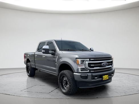 Used 2022 Ford F350 Platinum w/ FX4 Off-Road Package AWD/4WD image 3