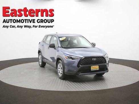 Used 2025 Toyota Corolla Cross L FWD image 43