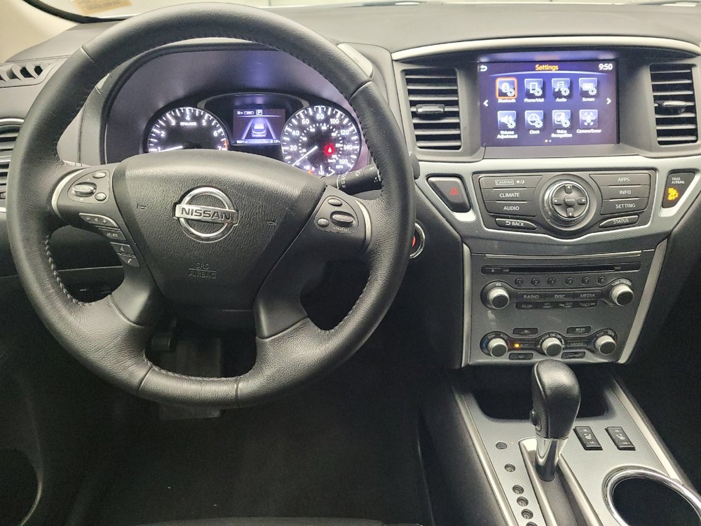 Used 2017 Nissan Pathfinder SL AWD/4WD image 22