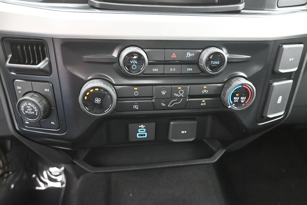 New 2027 Ford F250 XL w/ Tremor Off-Road Package AWD/4WD image 30