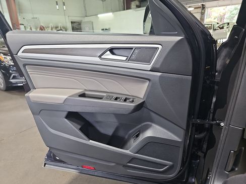 Used 2022 Volkswagen Atlas SE AWD/4WD image 27