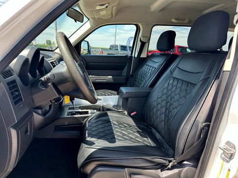 Used 2011 Dodge Nitro Heat w/ Chrome Accents Group image 18