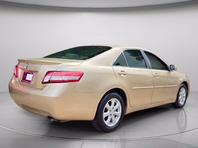 Used 2011 Toyota Camry LE w/ LE Extra-Value Pkg FWD image 7