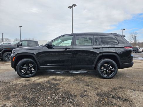 New 2026 Jeep Grand Cherokee L Limited AWD/4WD image 6