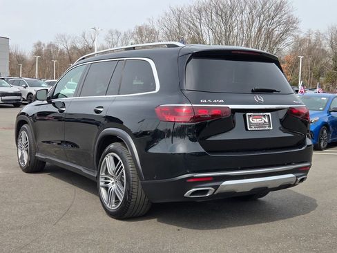 Used 2025 Mercedes-Benz GLS 450 4MATIC image 6