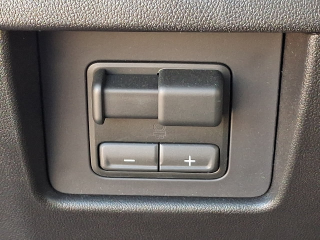 Used 2026 GMC Canyon Denali AWD/4WD image 9