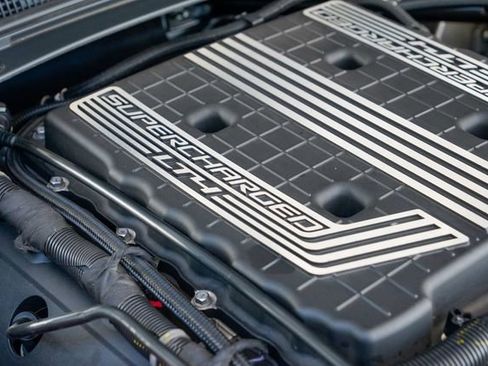 Used 2019 Chevrolet Camaro ZL1 image 80