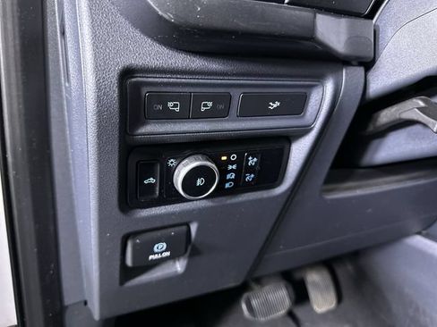 Used 2023 Ford F150 XLT w/ Equipment Group 302A High RWD image 18