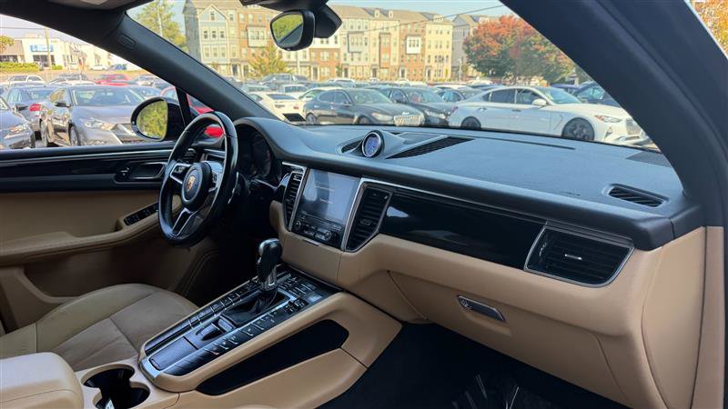 Used 2018 Porsche Macan S AWD/4WD image 7