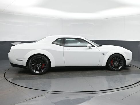 Used 2019 Dodge Challenger SRT Hellcat Redeye image 8