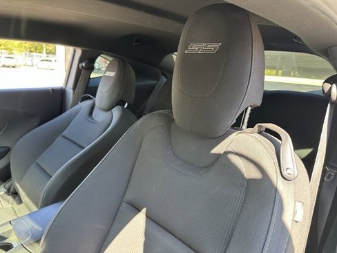 Used 2015 Chevrolet Camaro SS image 10