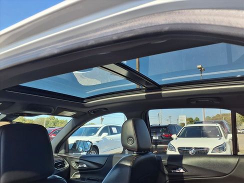 Used 2024 Chevrolet Equinox RS w/ RS Leather Package image 16