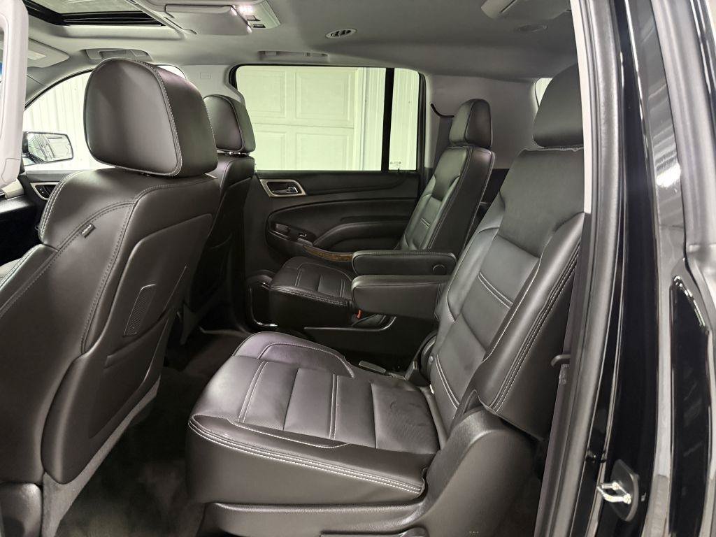 Used 2015 GMC Yukon XL Denali w/ Touring Package AWD/4WD image 34