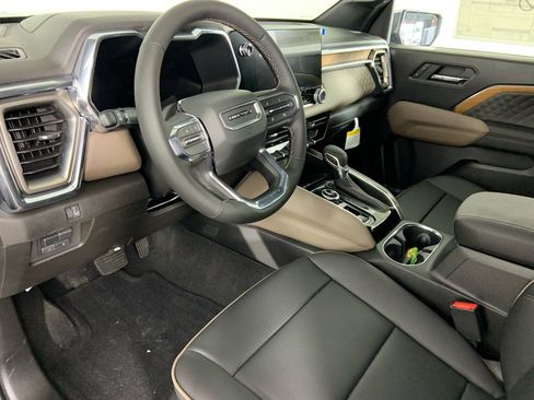 Used 2026 GMC Canyon Denali image 22