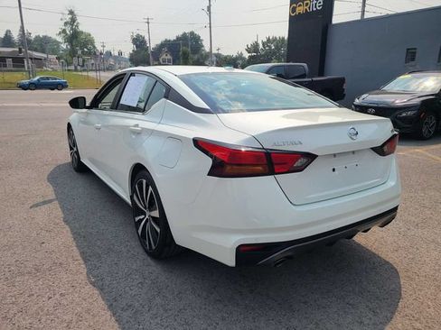 Used 2021 Nissan Altima 2.5 SR FWD image 10