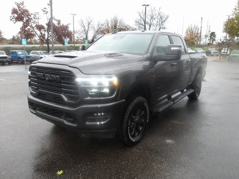 Used 2025 RAM 2500 Laramie image 4
