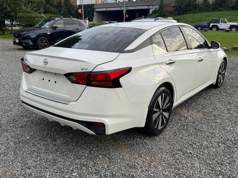 Used 2021 Nissan Altima 2.5 SV FWD image 5