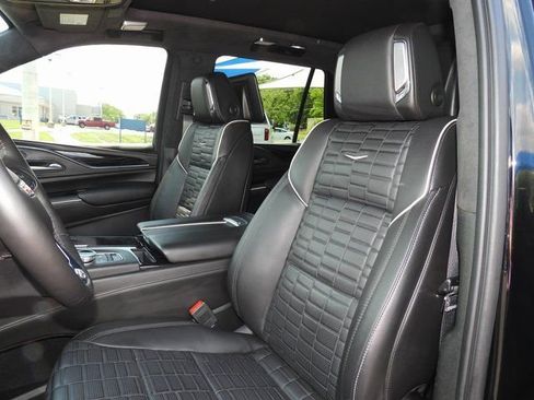 Used 2023 Cadillac Escalade V w/ LPO, Floor Liner Package image 60
