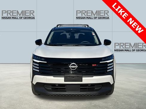 Used 2026 Nissan Kicks SR w/ Illumination Package image 2