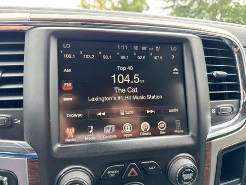 Used 2017 RAM 1500 Laramie w/ Convenience Group AWD/4WD image 14