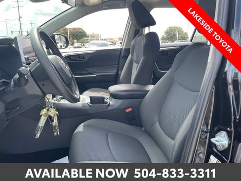 Used 2024 Toyota RAV4 LE FWD image 27
