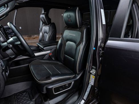 Used 2024 RAM 1500 Laramie image 30