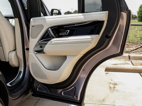 New 2026 Land Rover Range Rover SE AWD/4WD image 56