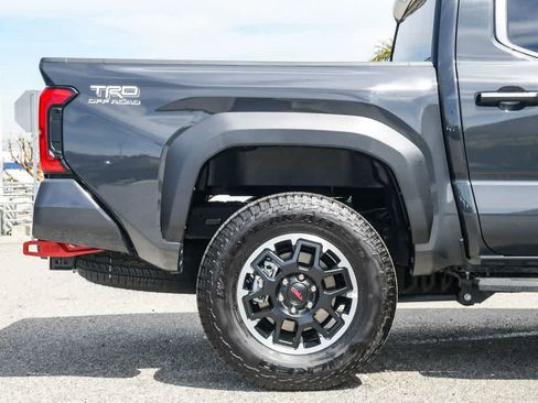 Used 2025 Toyota Tacoma TRD Off-Road image 11
