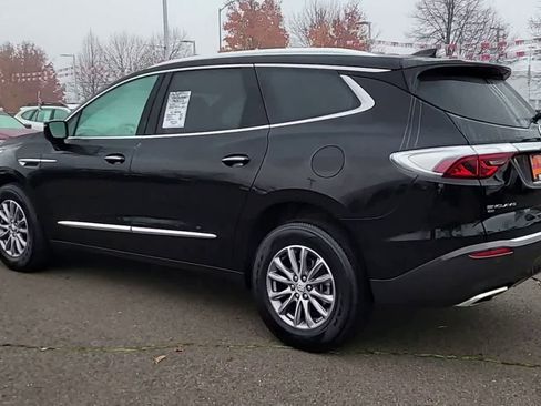 Used 2024 Buick Enclave Premium image 6